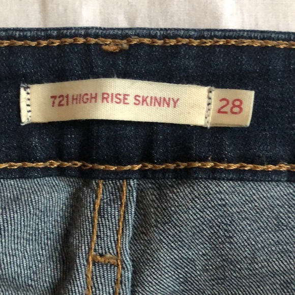 Levi’s 721 High Rise Skinny Jeans - Picture 8 of 14